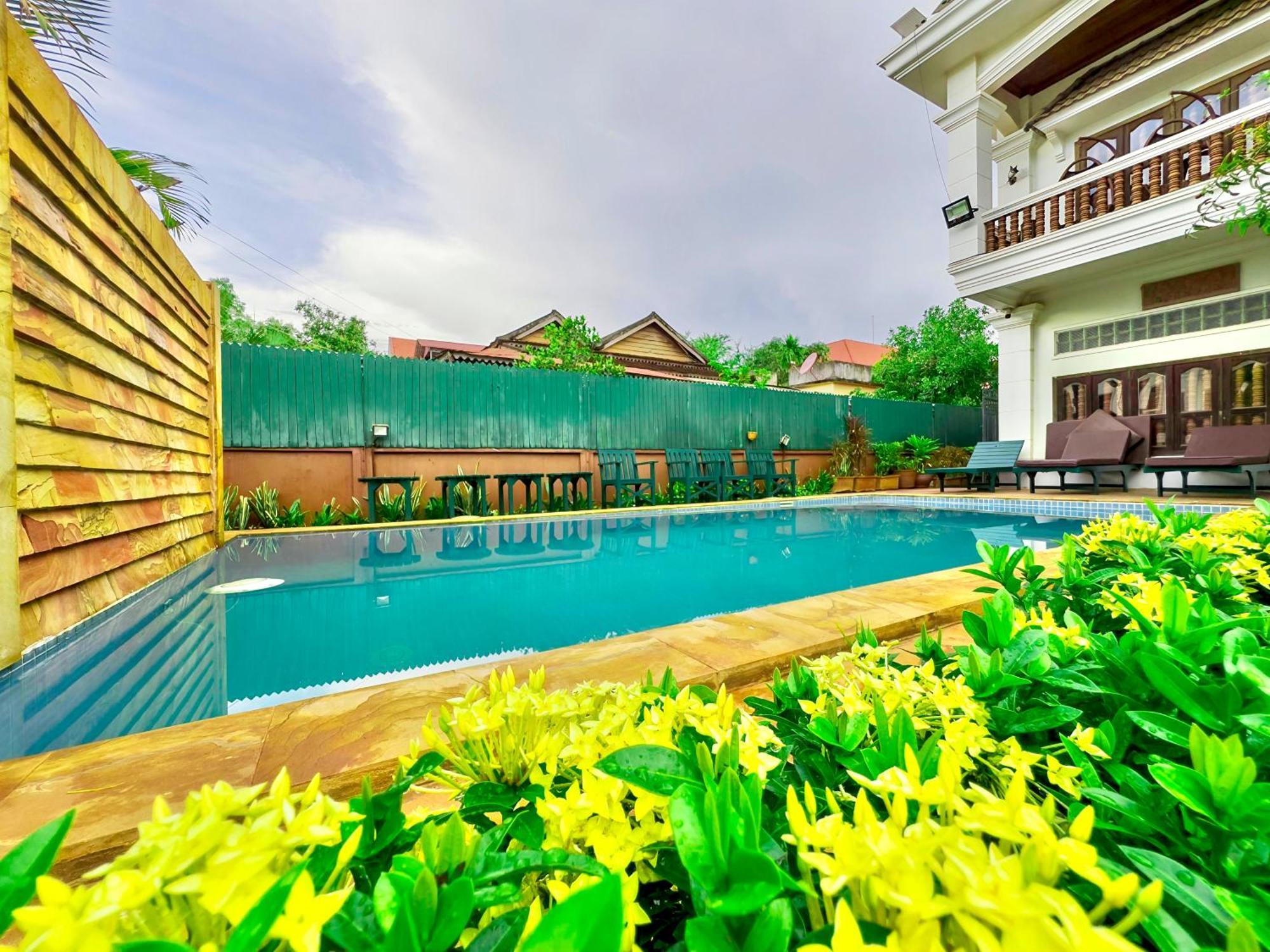 Shining Angkor Boutique Hotel Siem Reap Exterior photo
